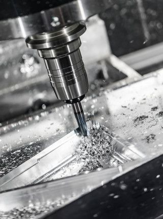 معدات عالية التقنية